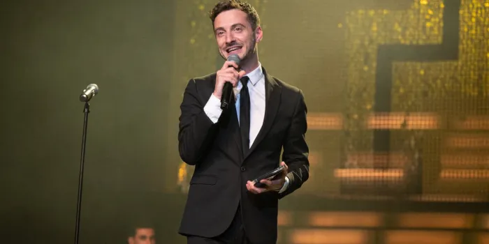 thomas jolly (trophee de la mise en scène pour starmania) lors de la cérémonie des trophees de la comédie musicale, au casino de paris, à paris, france, le 12 juin 2023 photo par mireille ampilhac abacapresscom