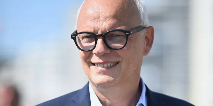 edouard philippe et elisabeth borne en visite au grand port maritime - le havre