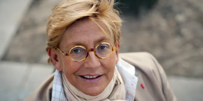 la présidente du conseil général des hauts-de-seine, isabelle balkany, pose le 16 mars 2011 à levallois-perret afp photo   martin bureau