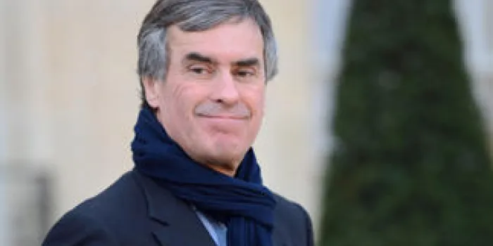 jerome cahuzac quitte le palais d'elysée après la réunion hebdomadaire du cabinet le 12 décembre 2012 à paris afp photo eric feferberg