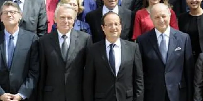 réunion politique du gouvernement de la france