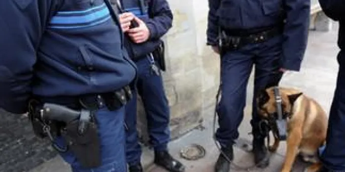 france crime école juifs tir de sécurité