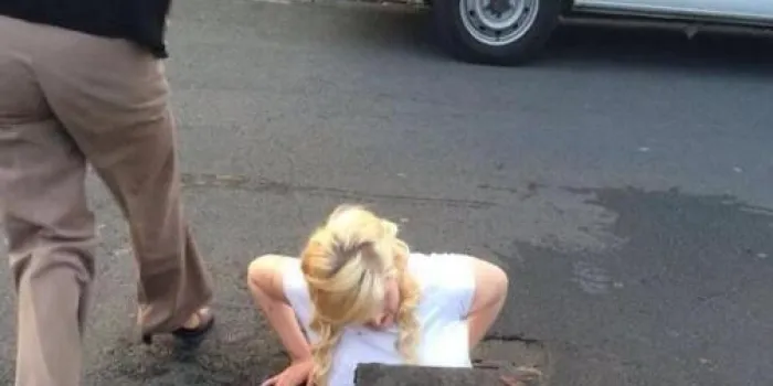 le président du parti national d'extrême-droite de la france, marine le pen, donne une conférence de presse au siège de la fête le 17 décembre 2013 à nanterre, banlieue de paris afp photo martin bureau
