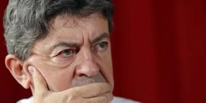 jean-luc mélenchon, coprésident du parti de gauche (pg), assiste à une conférence de presse le 25 juin 2012 à paris afp photo thomas samson