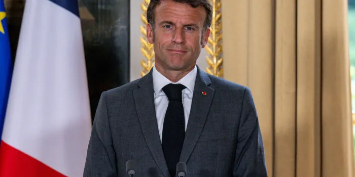 french president emmanuel macron receives italian prime minister giorgia meloni at the elysee palace in paris, france, on june 20th, 2023 photo by ammar abd rabbo abacapresscom <motcle99> italy italien italie < motcle99> , 857684 044 paris france