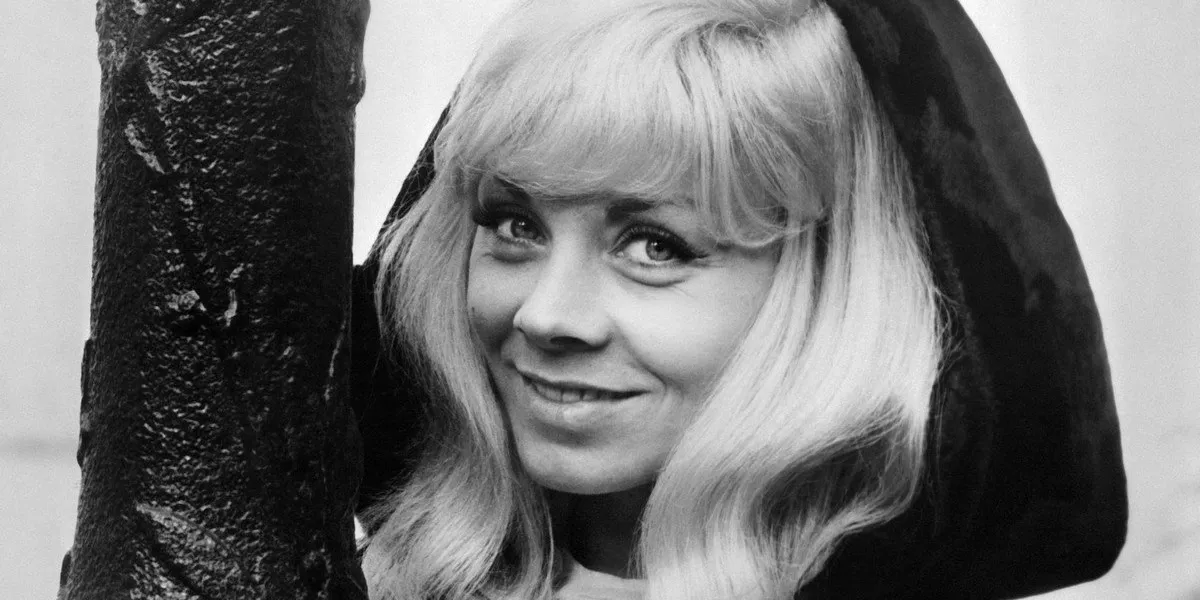 french singer isabelle aubret (born therese coquerelle on july 27,1938 in lille, northern france) poses on april 1968 in paris afp upi photo (photo by upi   afp)