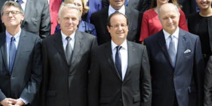 réunion politique du gouvernement de la france