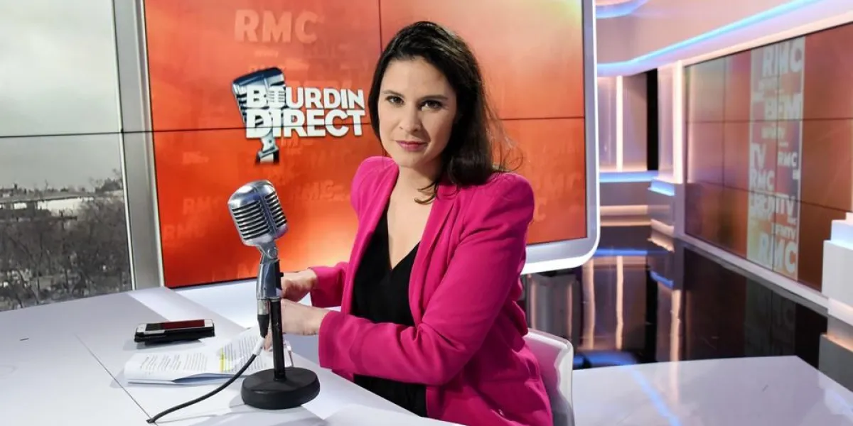 bernard kouchner is interviewed by apolline de malherbe on rmc bfm tv in paris, france on march 4, 2019 photo by alain apaydin abacapresscom , 673179 004 paris france