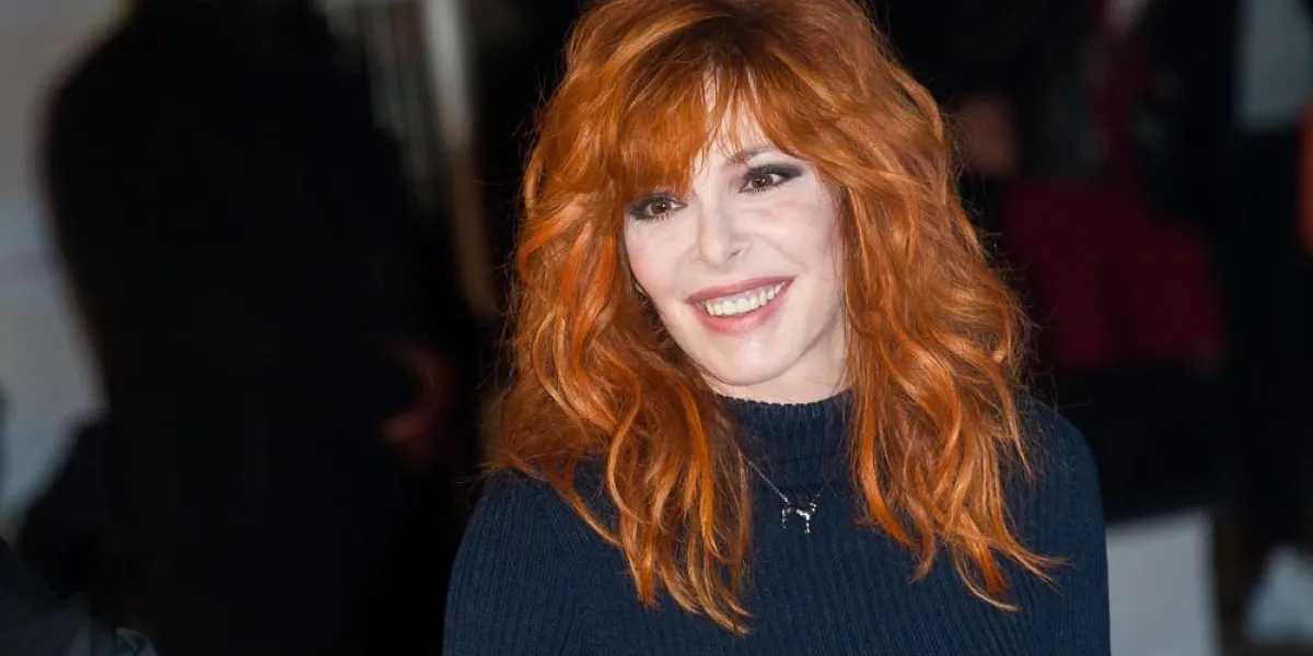 mylene farmer arriving to the 17th nrj music awards ceremony held at the palais des festivals in cannes, france on november 7, 2015 photo by nicolas genin abacapresscom , 523066 019 cannes france