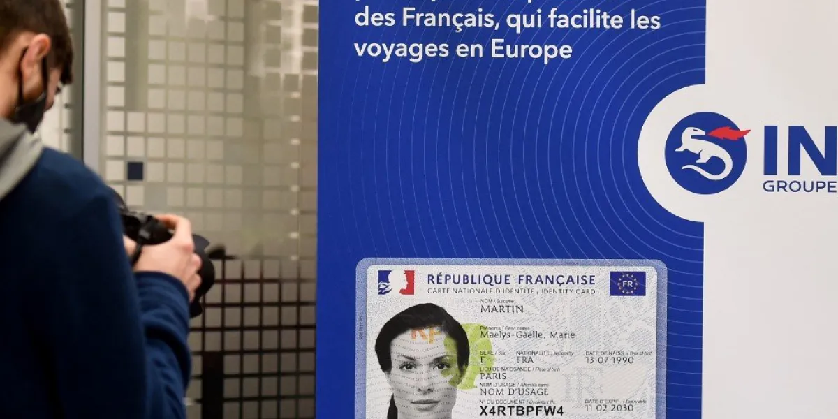 france politcs government identity