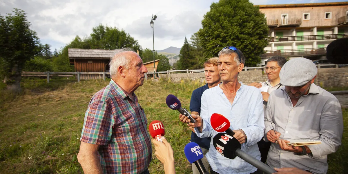 marc chappuis préfet des alpes-de-haute-provence et remy avon procureur de digne-les-bains, france le 09 juillet 2023 disparition au vernet dans les alpes de haute-provence du petit emile âgé de deux ans et demi photo by thibaut durand   abacapresscom