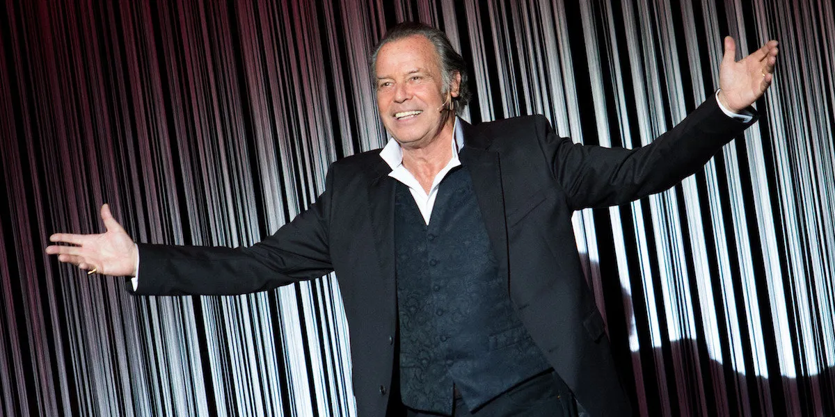 michel leeb performs in his one man show 'michel leeb - 40 ans' at casino de paris theatre on december 14, 2017 photo by nasser berzane abacapresscom , 618875 030 paris france