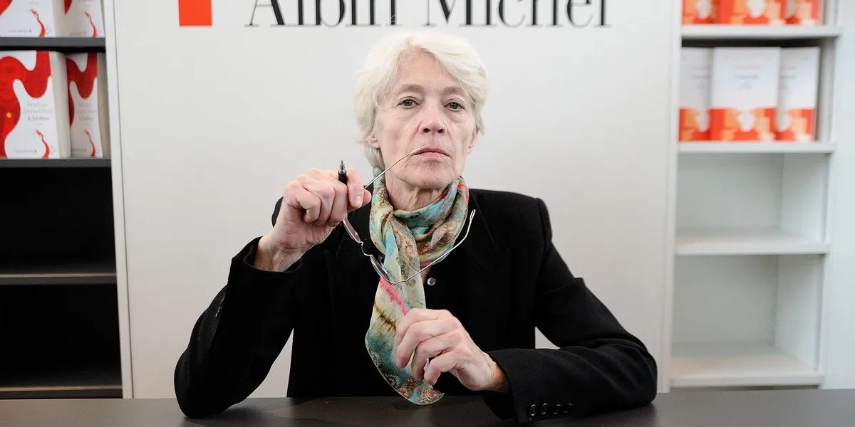 francoise hardy signing copies of his book during the paris book fair 'le salon du livre' held at the parc des expositions, porte de versailles in paris, france on march 23, 2013 photo by nicolas briquet abacapresscom , 357982 019 paris france
