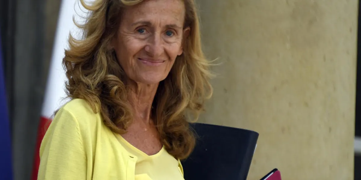 french justice minister nicole belloubet leaves the elysee palace after the weekly cabinet meeting, on august 22, 2018 in paris   afp photo   bertrand guay