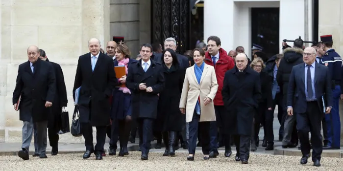 france politique gouvernement cabinet souhaite