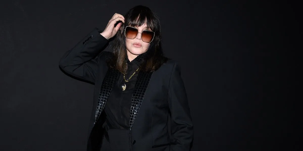 isabelle adjani attends the lanvin womenswear spring summer 2023 show as part of paris fashion week on october 03, 2022 in paris, france photo laurent zabulon abacapresscom