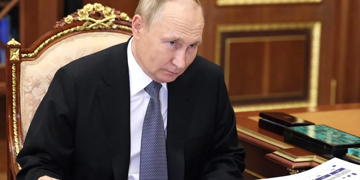 president putin meets with samara region governor dmitry azarov