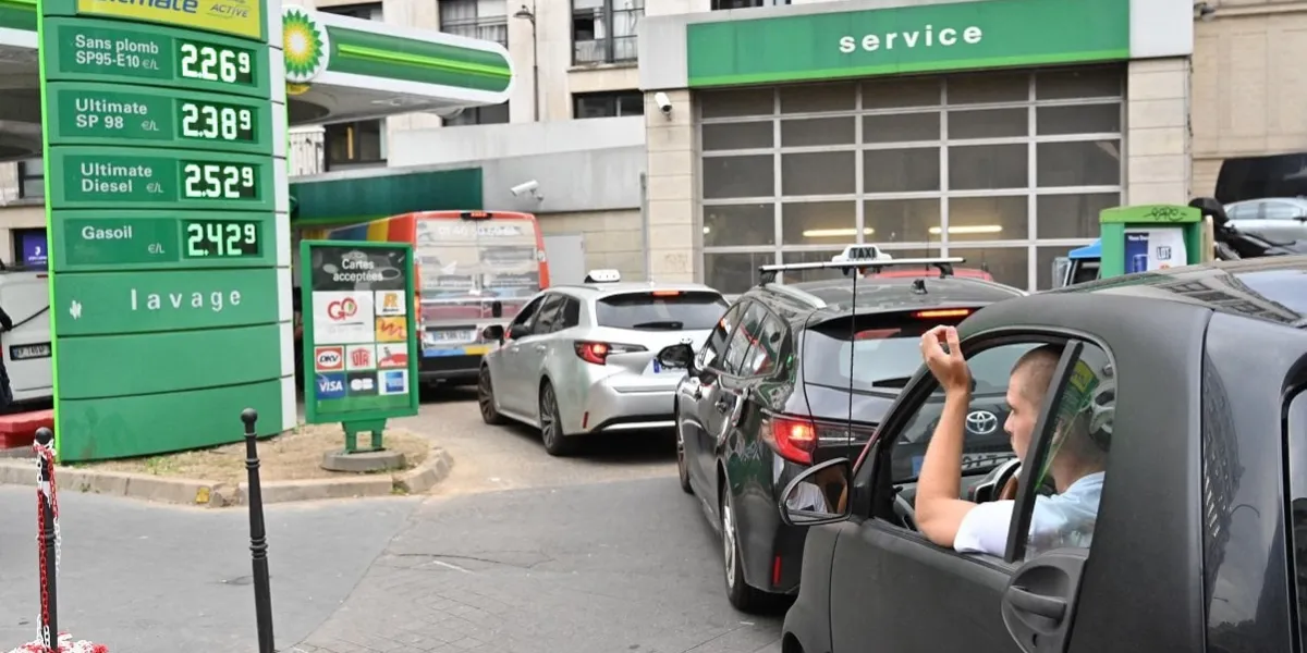 fuel shortage - paris