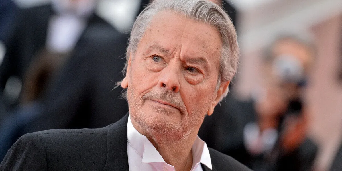 alain delon assistant à la première de the hidden life lors du 72e festival de cannes à cannes, france, le 19 mai 2019 photo par julien reynaud aps-medias abacapresscom