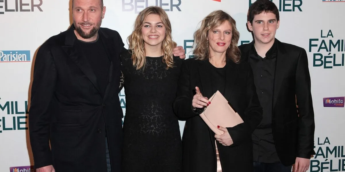 françois damiens, louane emera,karin viard and luca gelberg attending the french premiere of the movie la famille belier held at cinema le grand rex in paris, france, on december 09, 2014 photo by audrey poree abacapresscom , 479376 044 paris france