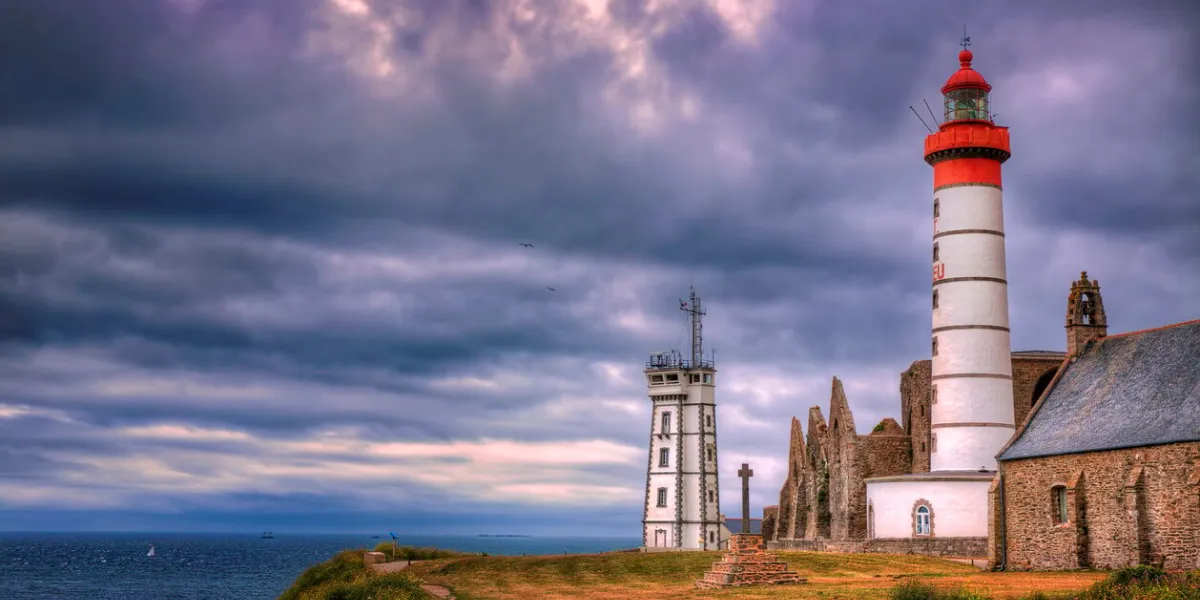 pointe saint-mathieu, brittany