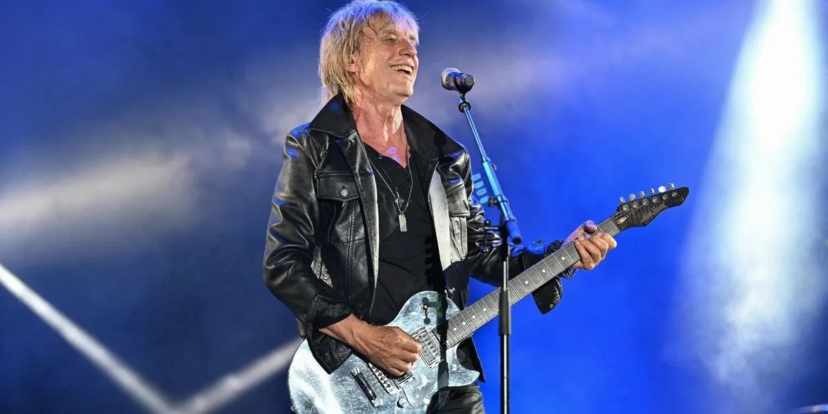 jean-louis aubert se produit lors du festival essonne en scène à chamarade, france, le 4 septembre 2021 photo par christophe meng   abacapresscom