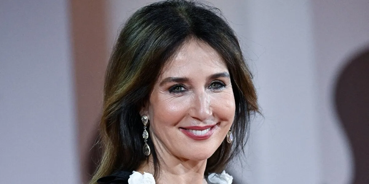 elsa zylberstein assiste à la première de finalement (finalement) dans le cadre de la 81e mostra de venise, à venise, italie, le 02 septembre 2024 photo par aurore marechal abacapresscom