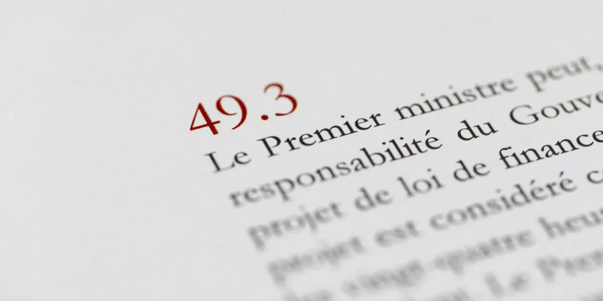 article 493 of the french constitution allowing the adoption of a law without a vote