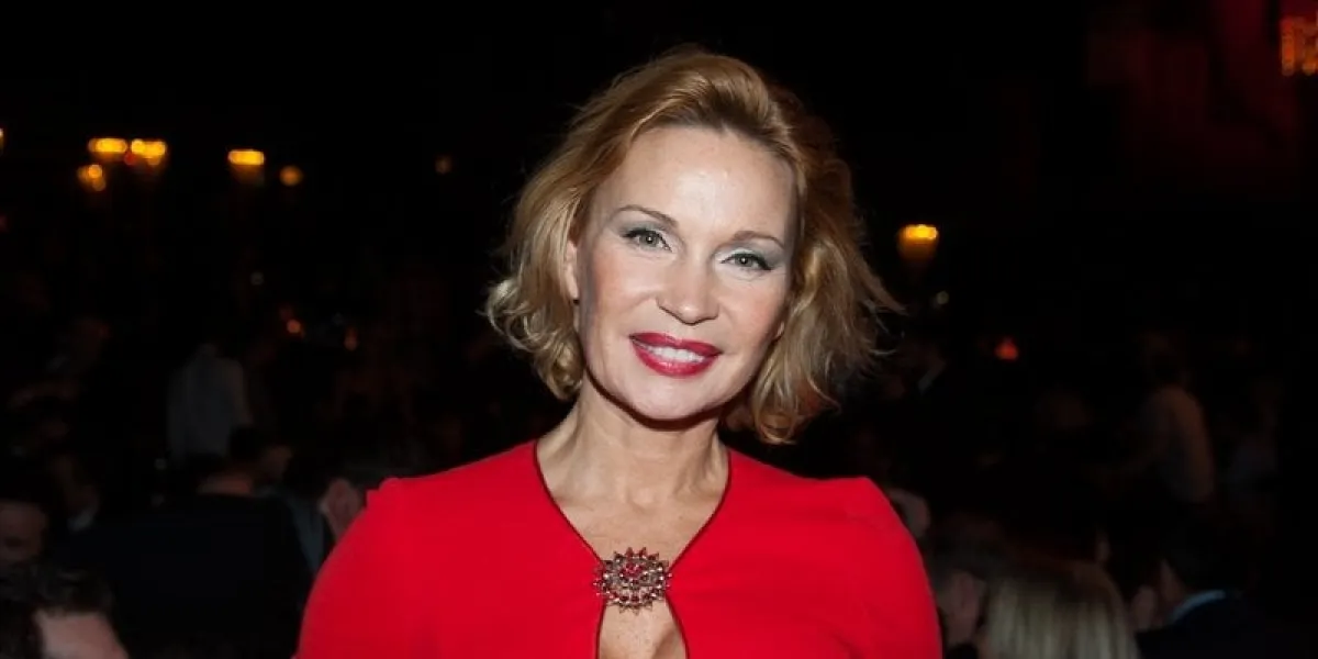 marlene mourreau attending the 18th edition of the 'trophees de la nuit' (awards for night clubs) held at the lido on the champs-elysees in paris, france on november 26, 2012 photo by nicolas genin abacapresscom
