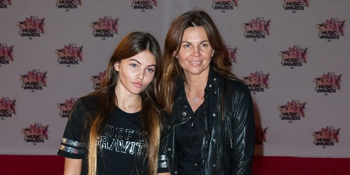 veronika loubry and daughter thylane blondeau arriving to the 17th nrj music awards ceremony held at the palais des festivals in cannes, france on november 7, 2015 photo by nicolas genin abacapresscom , 523064 001 cannes france