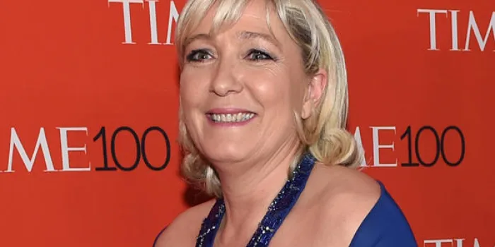 honoré le président du parti national français marine le stylé assiste à l'heure 100 gala célébrant l'heure 100 numéro des personnes les plus influentes du monde au jazz au lincoln center le 21 avril 2015 à new york afp photo timothy un clary