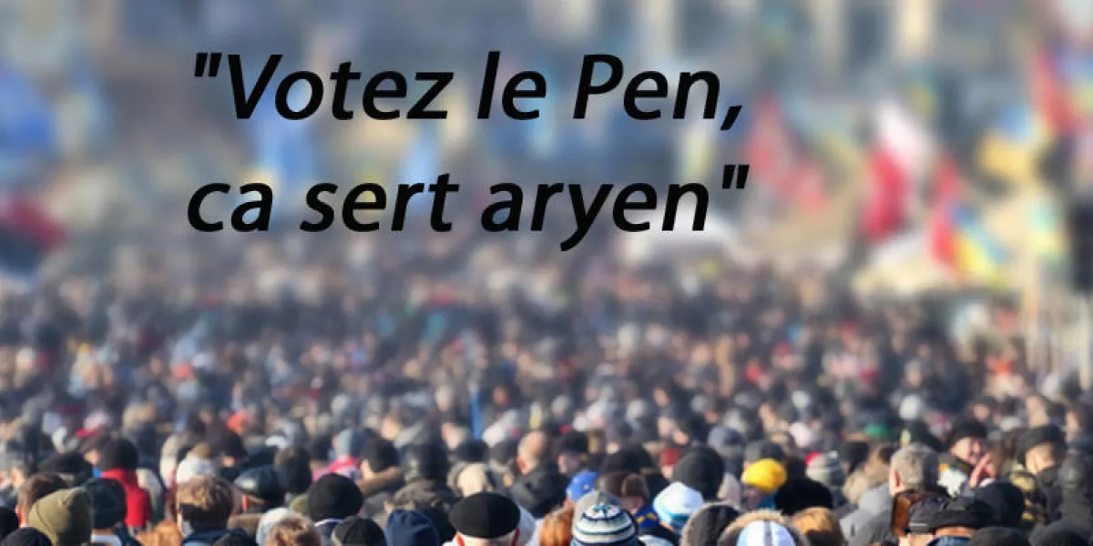 foule de personnes anonymes sur la rue dans le centre-ville, mise au point sélective