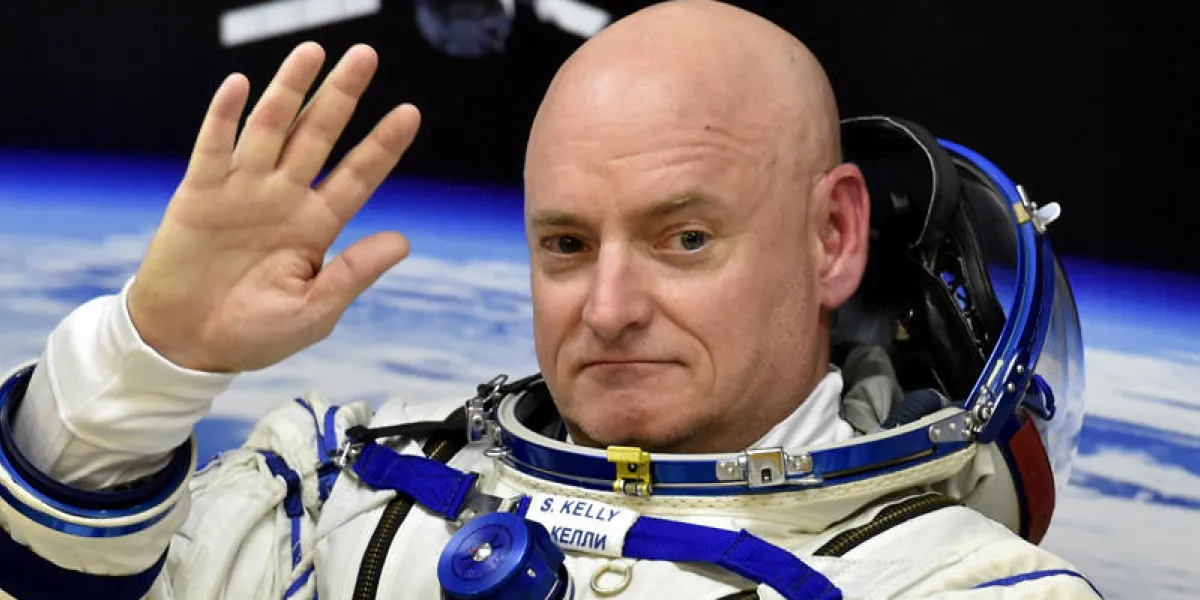 nous fichiers les gens de l'espace kelly